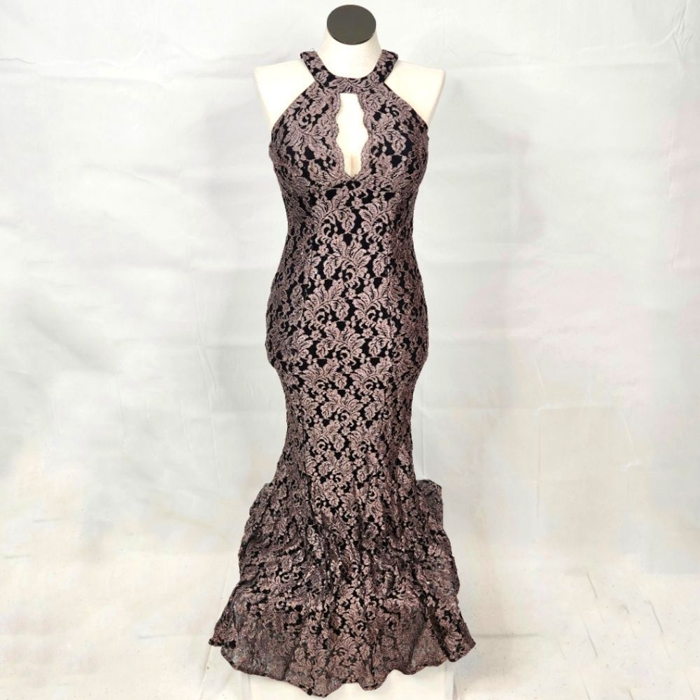 NWOT Nightway Glitter Lace Mermaid Gown With Scalloped Bodice Sz 6